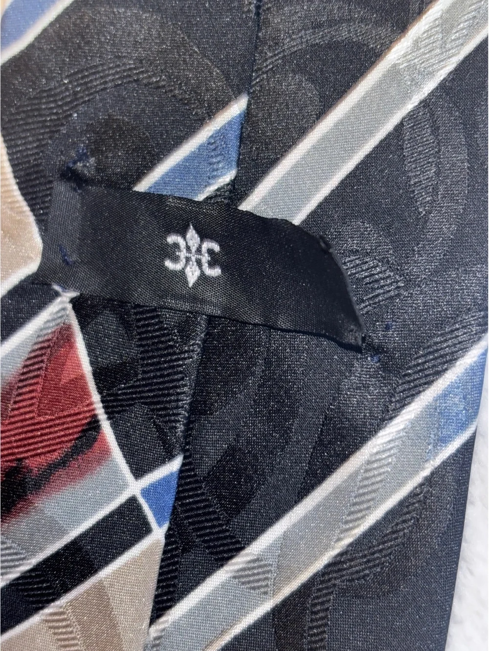 Vintage 90s Manhattan 3C Brand Geometric Abstract Men's Necktie Black Silver Red
